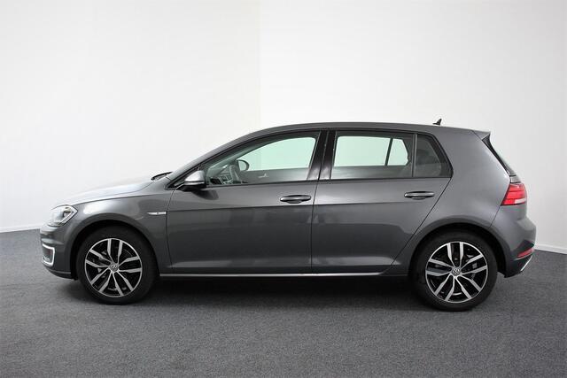 Volkswagen e-Golf Edition Navigatie Climate control Virtual cockpit Parkeersensoren V+A DAB+ Adaptive Cruise Control 17" Lichtmetalen velgen – foto 7