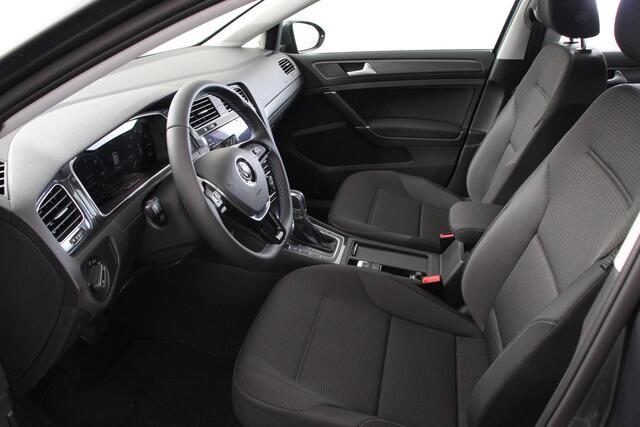 Volkswagen e-Golf Edition Navigatie Climate control Virtual cockpit Parkeersensoren V+A DAB+ Adaptive Cruise Control 17" Lichtmetalen velgen – foto 8