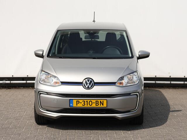 Volkswagen e-Up e-Up! Style 83 pk | Cruise Control | Parkeersensoren | Camera | Stoelverwarming | 16 Inch lichtmetaal | Climate control