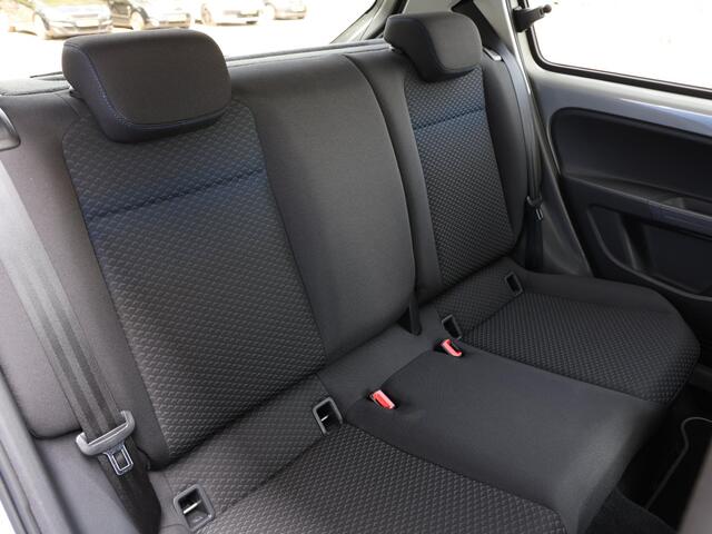 Volkswagen e-Up e-Up! Style 83 pk | Cruise Control | Parkeersensoren | Camera | Stoelverwarming | 16 Inch lichtmetaal | Climate control