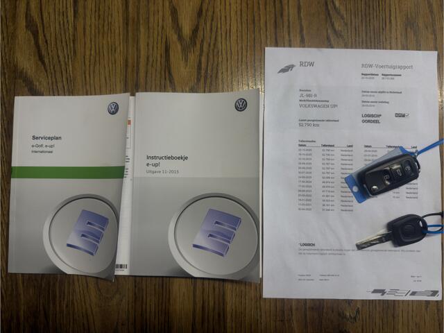 Volkswagen e-Up e-Up! - Airco, Stoelverw. Cruise, Isofix, 52DKM, Navi!