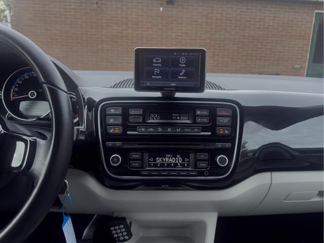 Volkswagen e-Up e-Up! - Airco, Stoelverw. Cruise, Isofix, 52DKM, Navi!