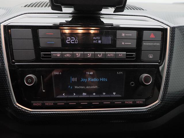 Volkswagen e-Up e-Up! Automaat | LED Dagrijverlichting | DAB | Elektrische Ramen | Regensensor | 15 Inch | 39.294 Km !!