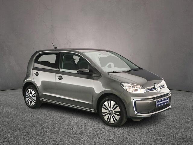 Volkswagen e-Up e-Up! Style 83pk Automaat Achteruitrijcamera, Cruise control, Stoelverwarming, Parkeersensor achter, Verwarmde voorruit, Bluetooth, Airco, DAB, Radio