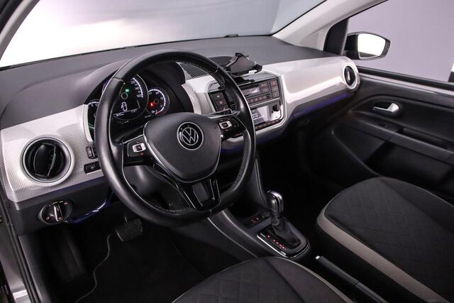 Volkswagen e-Up e-Up! Style 83pk Automaat Achteruitrijcamera, Cruise control, Stoelverwarming, Parkeersensor achter, Verwarmde voorruit, Bluetooth, Airco, DAB, Radio