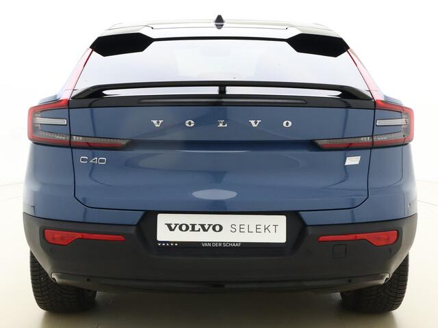 Volvo C40 Recharge Twin Intro Edition 78 kWh Key Less | 20 inch LM | Park assist Camera | Pano Dak | Draadloos opladen