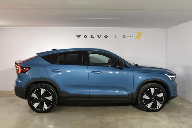 Volvo C40 252PK Single Motor Extended Range Plus / Navigatie / Camera / Parkeersensoren / Adaptieve Cruisecontrol / Stuur-Stoelverwarming / LM Velgen / Trekhaak /