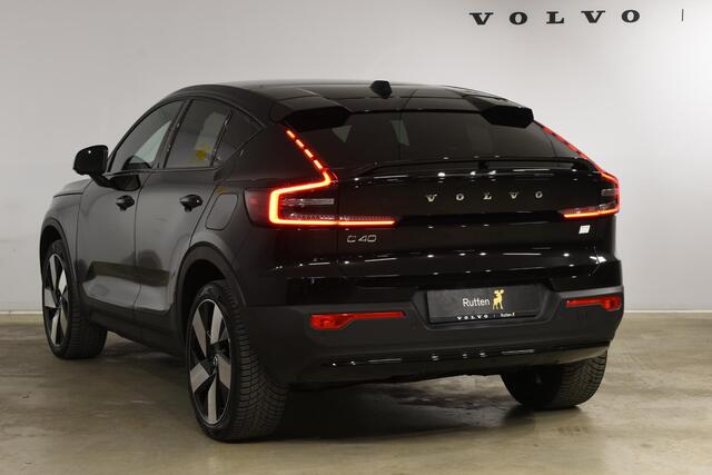 Volvo C40 252PK Single Motor Extended Range Ultimate / Navigatie / Panoramadak / Elektrische Stoelen / Harman Kardon / 20'' LM Velgen / Trekhaak /