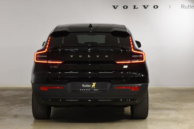 Volvo C40 252PK Single Motor Extended Range Ultimate / Navigatie / Panoramadak / Elektrische Stoelen / Harman Kardon / 20'' LM Velgen / Trekhaak /