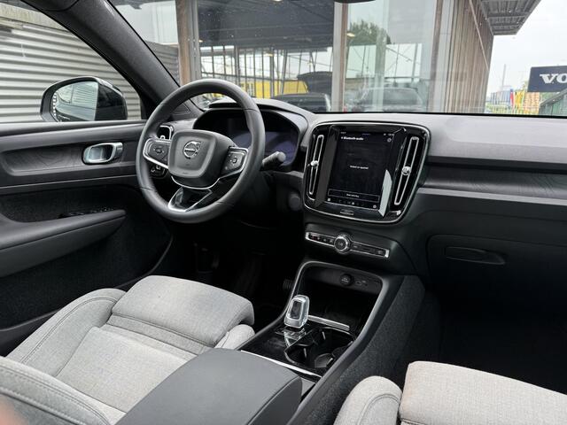 Volvo C40 Single Motor Core 69 kWh Automaat, Panoramadak, Stoel- en stuurverwarming, Warmtepomp, Woolblend bekleding, Extra getinte ramen vanaf B-stijl, All-season banden
