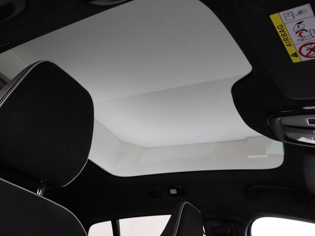 Volvo C40 RECHARGE 408 PK TWIN INTRO EDITION 78 KWH + WEGKL. TREKHAAK | 360 CAMERA | PANORAMA | HK | CARPLAY | ADAP. CRUISE