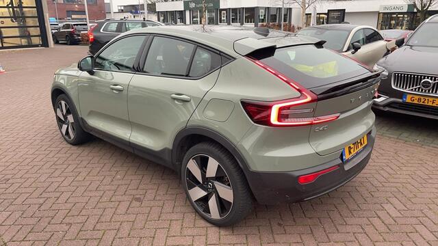 Volvo C40 Recharge Ultimate 69 kWh Semi Elektrische trekhaak | Verwarmbare stoelen met stuurwiel | BLIS