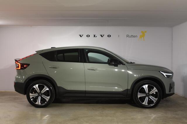 Volvo C40 231PK Single Motor Plus Dark / Navigatie / Camera / Parkeersensoren / Stoelverwarming / Stuurverw. / Adaptieve Cruise Control / LM Velgen /