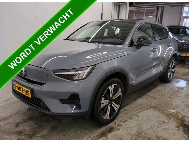 Volvo C40 Recharge Plus 69 kWh 100% Elektrisch, 100% Stijlvol / Panoramadak / Trekhaak / Pdc.+Camera / Stoel-Stuurverwarming / Navigatie / Radio-multimedia /