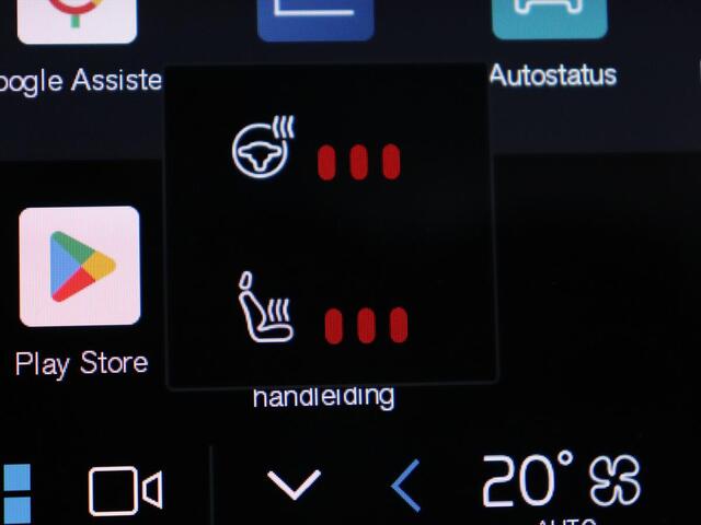 Volvo C40 Recharge Plus 69 kWh | Panoramadak | Stoelverwarming | Harman/Kardon | Warmtepomp | Carplay | Adaptive cruise | Stuurverwarming | 360 Camera | Full LED