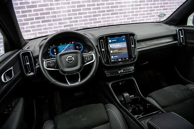 Volvo C40 Recharge Plus 69 kWh | Adaptieve cruise control | Panorama dak | Stoel/stuurverwarming | Blis | 20" | Keyless entry |