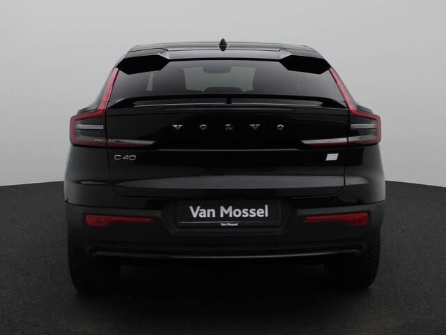 Volvo C40 Recharge Core 69 kWh Panoramadak | Camera | Apple Carplay/Android Auto