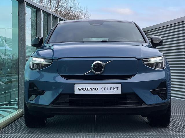 Volvo C40 Single Motor Plus 69 kWh Panorama dak, Verwarmde stoelen voor verwarmd stuurwiel, Blis, Adaptive cruise control+ Pilot assist, Electr. achterklep, Parkeer camera, Apple car Play/Android auto