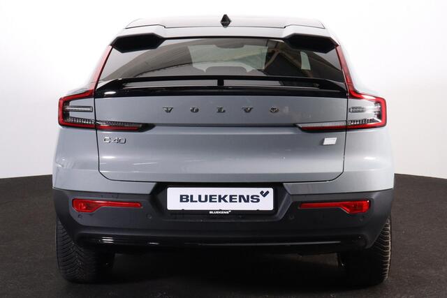 Volvo C40 Extended Range Plus 82 kWh - Panoramadak - IntelliSafe Assist & Surround - Parkeercamera achter - Parkeersensoren voor & achter - Elektr. bedienb. bestuurdersstoel met geheugen - Draadloze tel. lader - Warmtepomp - Extra getint glas - Elektr. inklapbare t