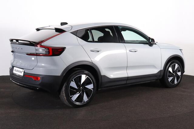 Volvo C40 Extended Range Plus 82 kWh - Panoramadak - IntelliSafe Assist & Surround - Parkeercamera achter - Parkeersensoren voor & achter - Elektr. bedienb. bestuurdersstoel met geheugen - Draadloze tel. lader - Warmtepomp - Extra getint glas - Elektr. inklapbare t