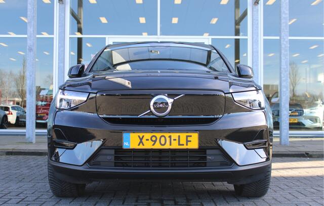 Volvo C40 Single Motor Plus 69 kWh | Camera | Draadloze telefoonlader | Extra getint glas | All-Season banden