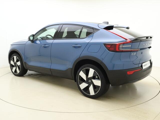 Volvo C40 Recharge Ultimate 69 kWh / 20 inch velgen / Nubuck / Harman Kardon audio / Elektrisch verstelbare stoelen / Stoel/- en stuurverwarming /