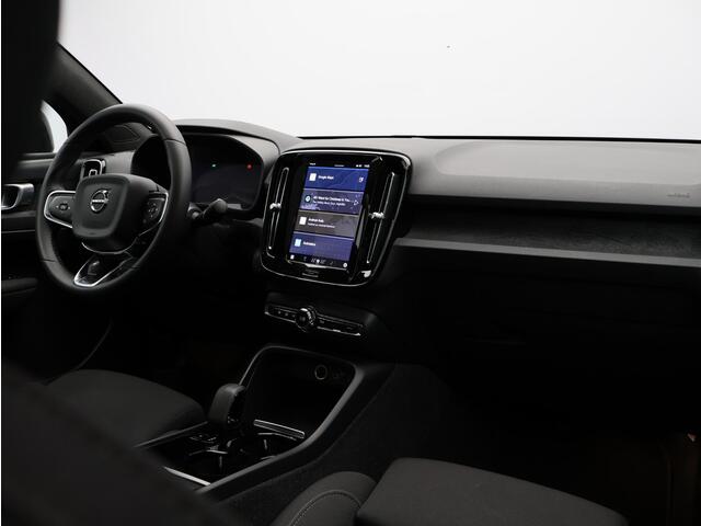 Volvo C40 Single Motor Extened Range Core 82 kWh / All season / Stoel+stuurwielverwarming / Draadloze telefoon lader / Parkeercamera