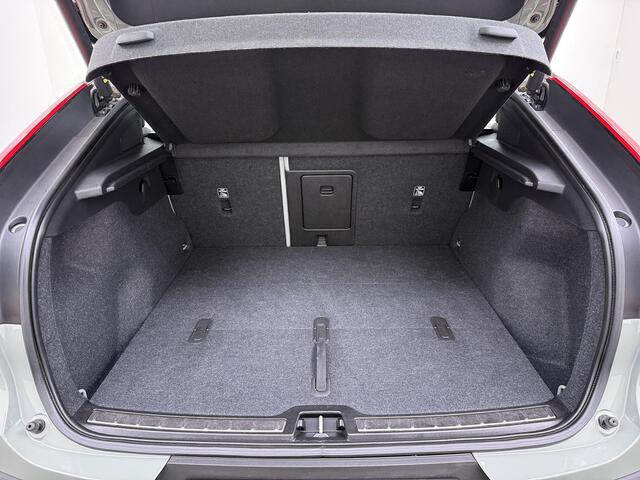 Volvo C40 Recharge Ultimate 69 kWh Panodak/BLIS/Trekhaak etc.