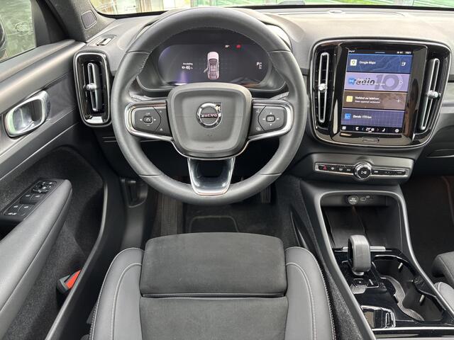 Volvo C40 Recharge Plus 69 kWh Automaat, Stoel- en stuurverwarming, Parkeercamera, Panoramadak, 20 inch wielen, Warmtepomp, Extra getinte ramen, All-season banden