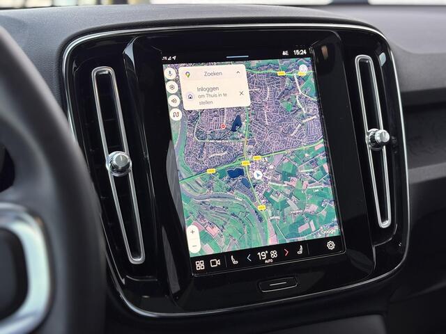 Volvo C40 Recharge Plus 69 kWh | Adaptieve Cruise Control | Panoramadak | Parkeercamera | Stoelverwarming | Standverwarming | Dodehoek Detectie |