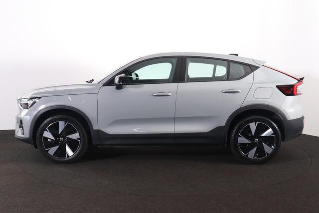 Volvo C40 Extended Range Ultimate 82 kWh - Panoramadak - IntelliSafe Assist & Surround - 360º Camera - Harman/Kardon audio - Verwarmde voorstoelen, stuur & achterbank - Parkeersensoren voor & achter - Elektr. bedienb. voorstoelen met geheugen links - Draadloze tel.
