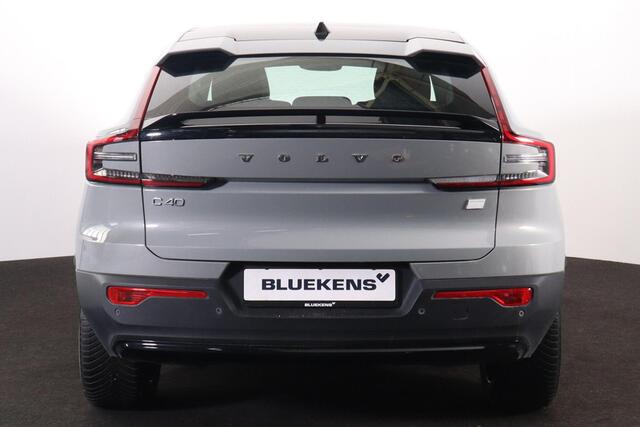 Volvo C40 Extended Range Ultimate 82 kWh - Panoramadak - IntelliSafe Assist & Surround - 360º Camera - Harman/Kardon audio - Verwarmde voorstoelen, stuur & achterbank - Parkeersensoren voor & achter - Elektr. bedienb. voorstoelen met geheugen links - Draadloze tel.