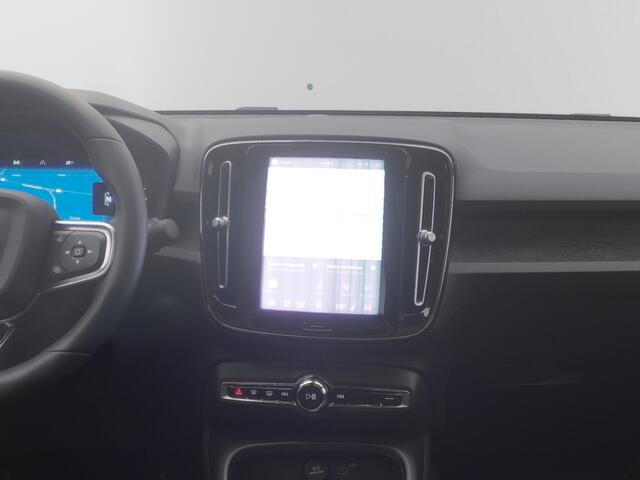 Volvo C40 Recharge Core 69 kWh | PANO | CAMERA | STOEL- EN STUURVERW.