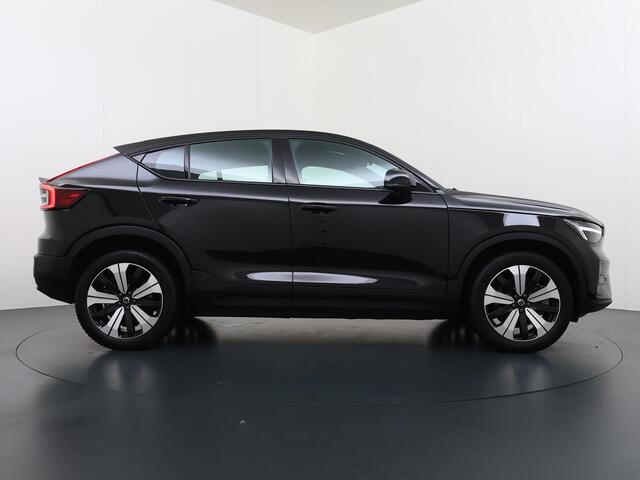 Volvo C40 Single Motor Core 70 kWh VOLVO DEALER ONDERHOUDEN| ACHTERUITRIJCAMERA| PANORAMADAK| STOEL + STUURVERWARMING| RIJKLAARPRIJS INCL. 12 MAANDEN BOVAG GARANTIE|