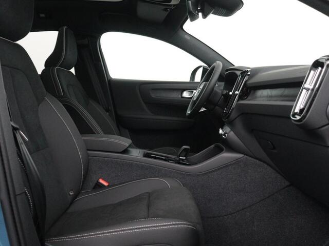 Volvo C40 Extended Plus 82 kWh | Adaptive cruise | Trekhaak | Getint Glas