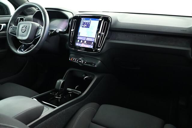 Volvo C40 Single Motor Extended Range Plus 82 kWh Navi / Pano / CarPlay / Allseason / Trekhaak