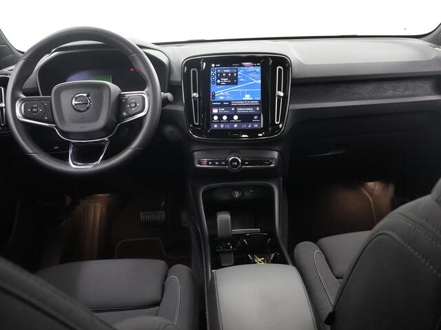 Volvo C40 Recharge Ultimate 69 kWh | Trekhaak | Harman/Kardon | Ele.verstelbare stoel + geheugen | Sportstoelen | 360 Camera | Stuur/stoelverwarming | Apple Carplay/Android Auto | Warmtepomp | Adaptieve Cruise Control | Ele. kofferdeksel |