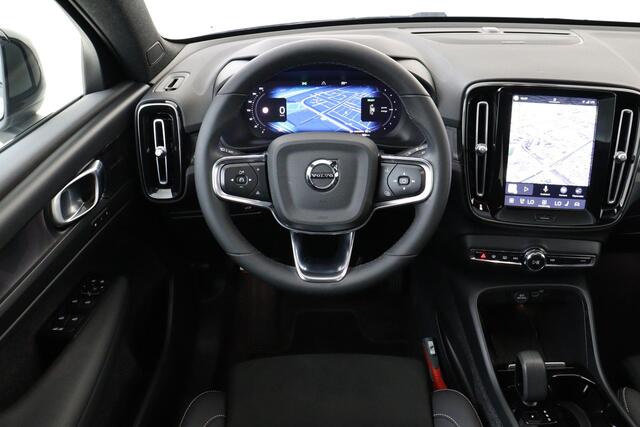 Volvo C40 RECHARGE TWIN INTRO EDITION 78 kWh -PANO.DAK|HARMAN/KARDON|360°CAM|POWER-SEATS|NUBUCK|PRIVACY.GLAS|20"ALL.SEASON|SoH:92%