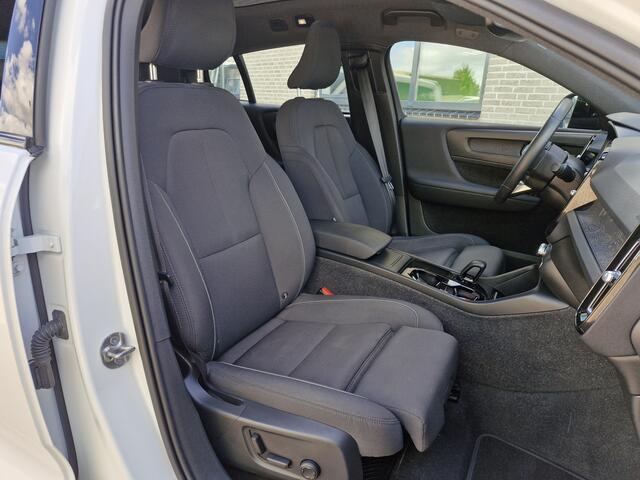 Volvo C40 Recharge Twin Intro Edition 78 kWh | Crystal White Pearl | getinten ramen | warmte pomp
