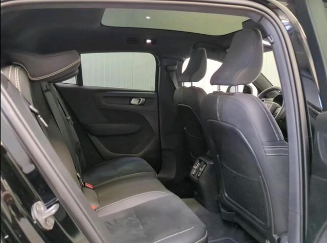 Volvo C40 Recharge Twin 78 kWh / 300KW SOH.94% / NL-Auto / Ultimate / Panoramadak / Pdc+Camera / Stoel-Stuurverwarming /