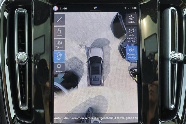 Volvo C40 Extended Range Ultimate 82 kWh - Panoramadak - IntelliSafe Assist & Surround - 360º Camera - Harman/Kardon audio - Verwarmde voorstoelen & stuur - Parkeersensoren voor & achter - Elektr. bedienb. voorstoelen met geheugen links - Draadloze tel. lader - Warmtepomp - Extra getint glas - 20' LMV
