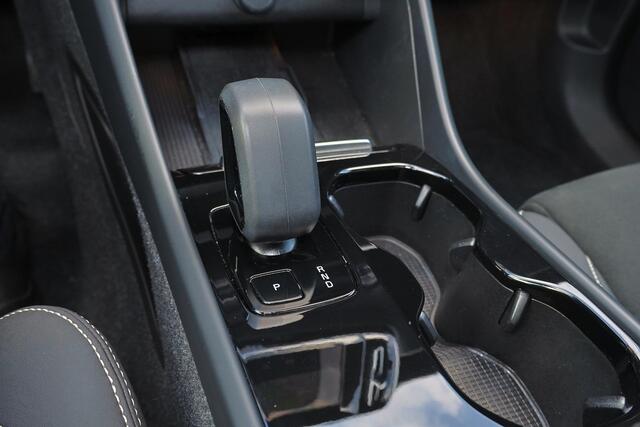 Volvo C40 Extended Range Plus 82 kWh - Panoramadak - IntelliSafe Assist & Surround - Parkeercamera achter - Verwarmde voorstoelen & stuur - Parkeersensoren voor & achter - Draadloze tel. lader - Warmtepomp - Extra getint glas - 19' LMV – foto 9