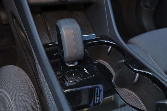 Volvo C40 Extended Range Ultimate 82 kWh - Panoramadak - IntelliSafe Assist & Surround - 360º Camera - Harman/Kardon audio - Verwarmde voorstoelen & stuur - Parkeersensoren voor & achter - Elektr. bedienb. voorstoelen met geheugen links - Draadloze tel. lader - Warmtepomp - Extra getint glas - 19' LMV – foto 10