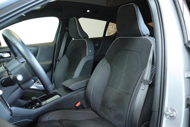 Volvo C40 Recharge Twin Intro Edition 78 kWh | 360° Parkeercamera | Parkeersensoren voor + achter | Panoramadak | Harman Kardon Premium Audio | Electrische bedienbare voorstoelen | 20'' Lichtmetalen velgen | – foto 10