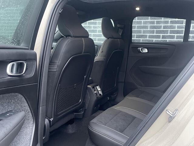 Volvo EC40 Single Motor Extended Range Plus | Google | Longe Range | Pano Dak | Keyless | Harman Kardon Audio | Elektrische Achterklep | Camera | Stoel-/Stuurverwarming | Adaptieve Cruise | Getint Glas | Luxe Bekleding | Zitverlenging | 21" Polestar LM