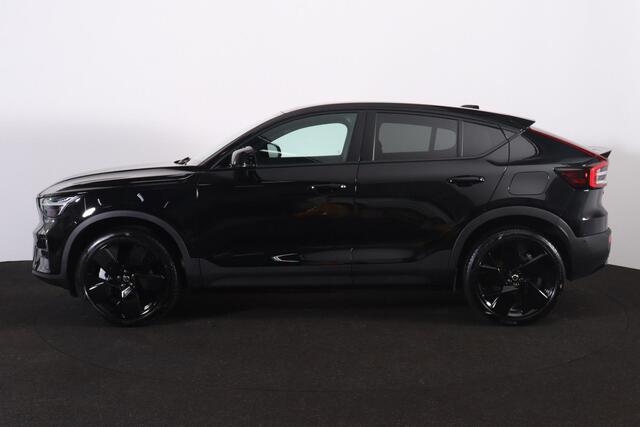 Volvo EC40 Performance Ultra 82 kWh - Panoramadak - IntelliSafe Assist & Surround - 360º Camera - Harman/Kardon audio - Verwarmde voorstoelen, stuur & achterbank - Parkeersensoren voor & achter - Elektr. bedienb. voorstoelen met geheugen links - Warmtepomp - Extra g