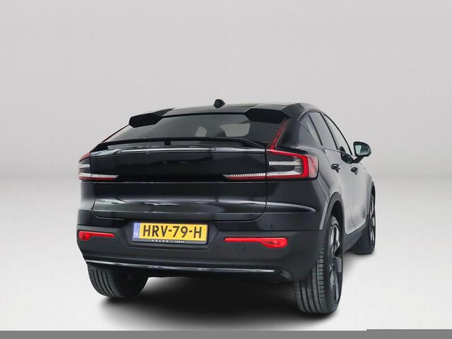 Volvo EC40 Single Motor Extended Range Ultra Black Ed. 82 kWh | Panoramadak | 360° camera | Harman Kardon | Stoel- en Stuurverwarming | Trekhaak