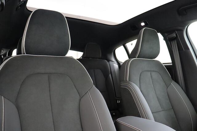 Volvo EC40 SINGLE MOTOR EXTENDED RANGE ULTRA BLACK ED. 82 kWh *DEMO VOORDEEL!* -PANO.DAK|HARMAN/KARDON|360°CAM|LIGHTING|POWER-SEATS|20"