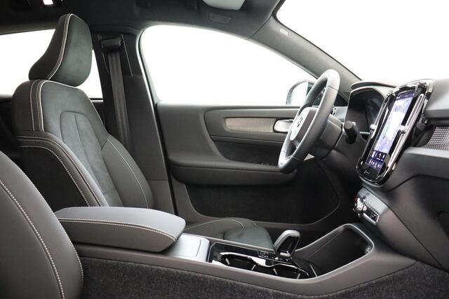 Volvo EC40 SINGLE MOTOR EXTENDED RANGE ULTRA BLACK ED. 82 kWh *DEMO VOORDEEL!* -PANO.DAK|HARMAN/KARDON|360°CAM|LIGHTING|POWER-SEATS|20"