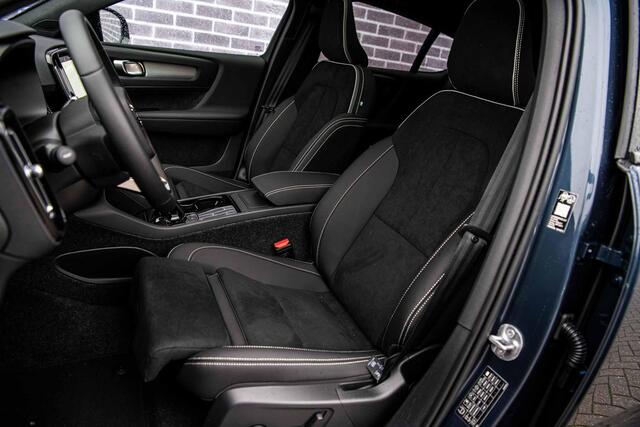 Volvo EC40 Single Motor Extended Range Ultra Europa Black Editon | Adaptieve Cruise Control | BLIS | Harman Kardon Audio | Stuur-/ Stoelverwarming V+A | Elektrisch Bedienbare Stoelen | Panoramadak | BLIS |